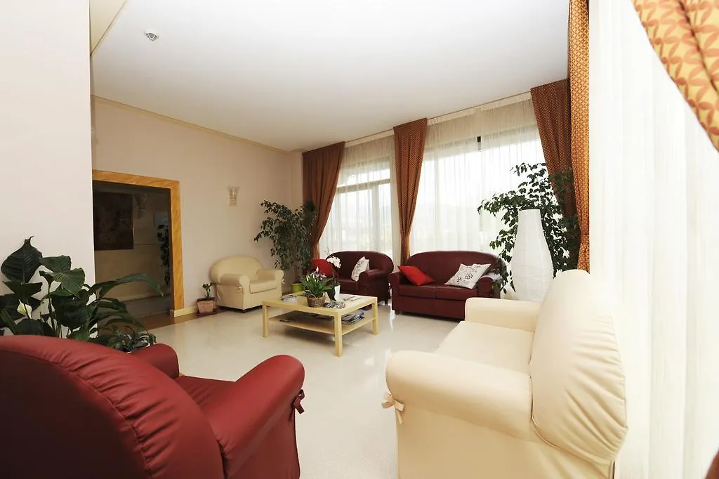 Hotel Sextum Bientina 3*,