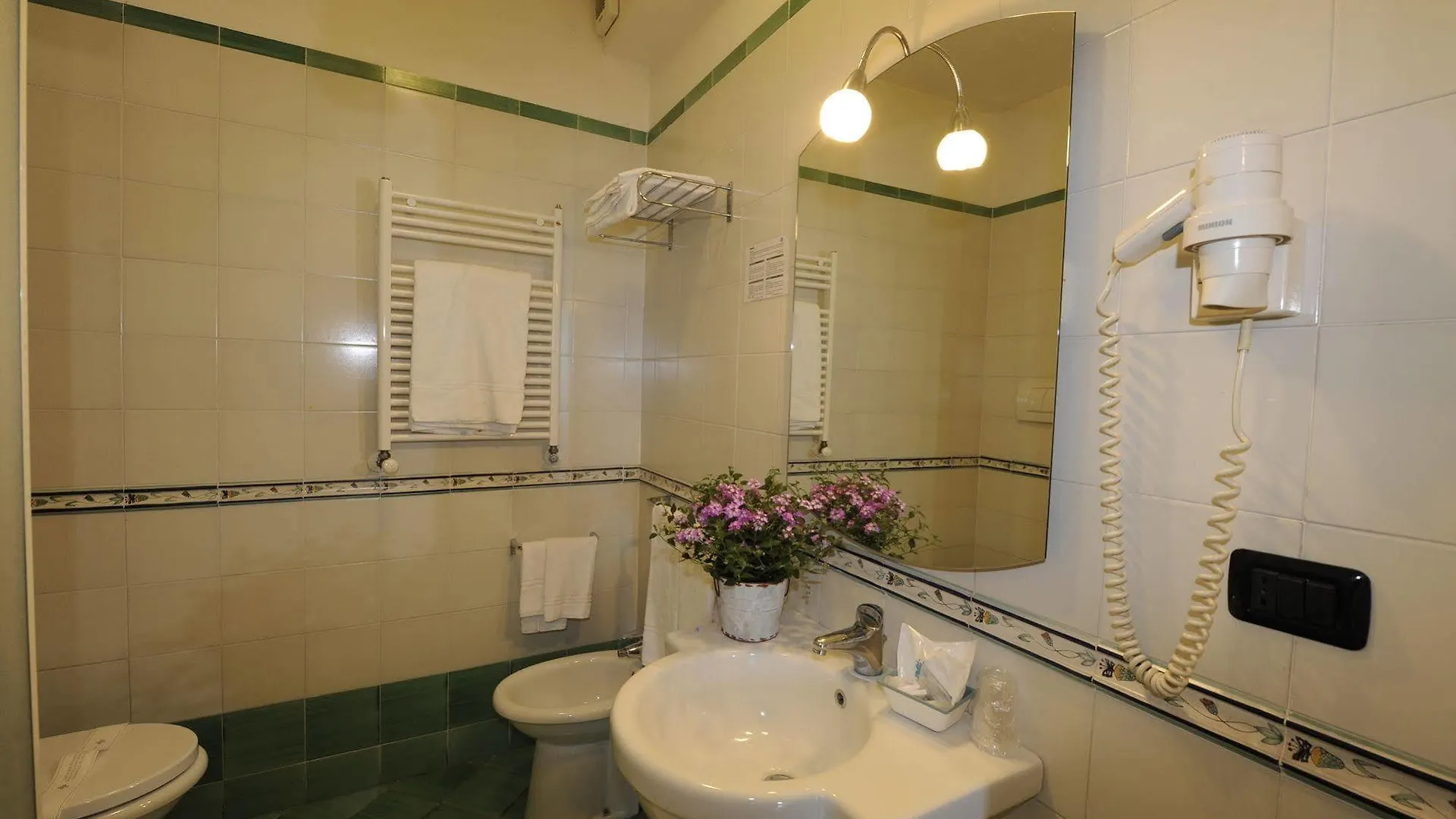 ***  Hotel Sextum Bientina イタリア